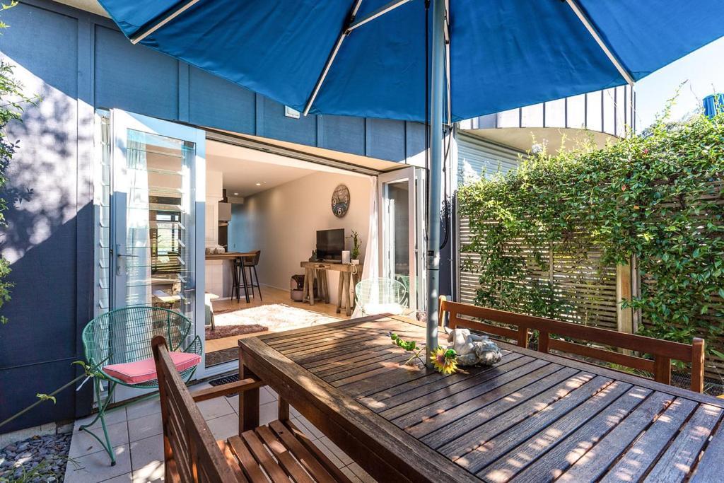 Oneroa Bay Villa Waiheke Экстерьер фото